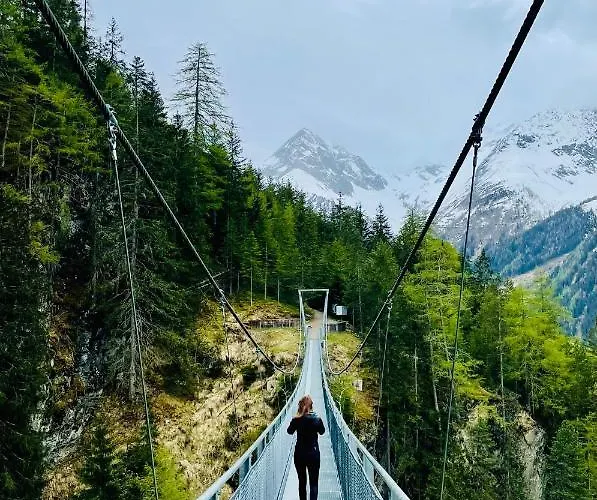 Haus Sennhof アパート *